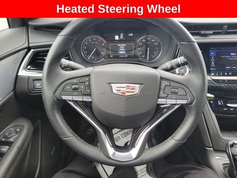 Used 2025 Cadillac XT6 Premium Luxury w/ LPO, Floor Liner Package AWD/4WD image 7