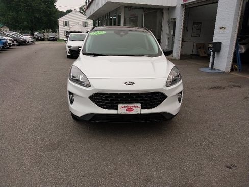 Used 2022 Ford Escape SEL w/ SEL Stealth AWD Package image 3