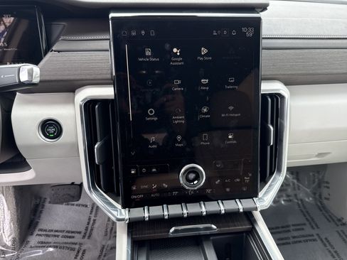 Used 2024 GMC Acadia Denali image 20