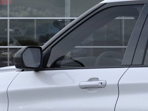 New 2026 Ford Explorer Active w/ Active Comfort Package RWD image 24