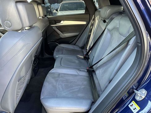 Used 2019 Audi SQ5 Premium image 18