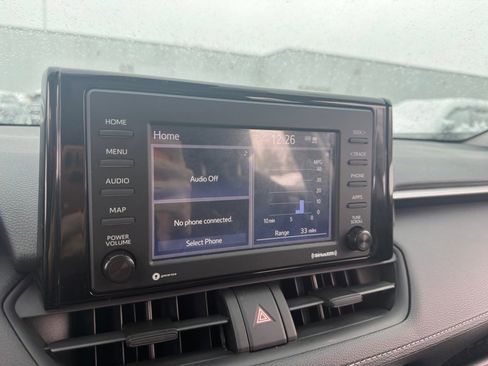 Used 2021 Toyota RAV4 XLE image 25