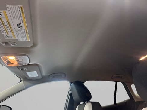 Used 2026 Chevrolet Trax LS w/ LS Convenience Package FWD image 28