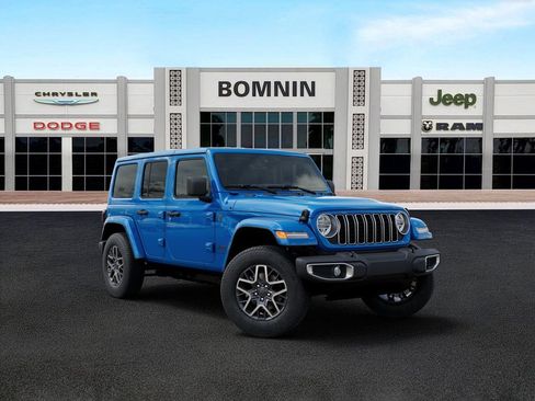 New 2025 Jeep Wrangler Unlimited Sahara AWD/4WD image 5