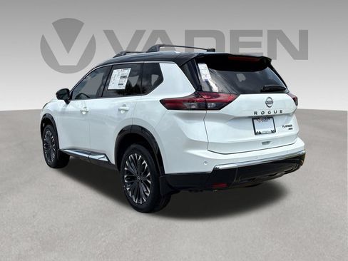 New 2026 Nissan Rogue Platinum w/ Platinum Premium Package AWD/4WD image 3