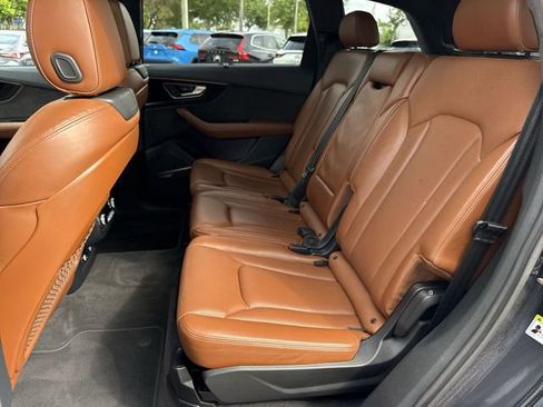 Used 2018 Audi Q7 3.0T Prestige w/ Prestige Package AWD/4WD image 23