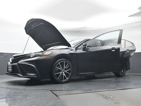 Certified 2023 Toyota Camry SE w/ Cold Weather Package AWD/4WD image 44