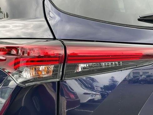 New 2026 Toyota Highlander Platinum image 33