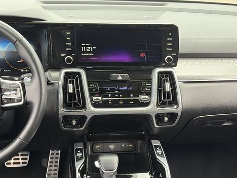 Certified 2023 Kia Sorento SX AWD/4WD image 14