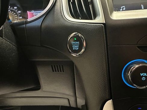 Used 2016 Ford Edge SEL w/ Equipment Group 201A image 13