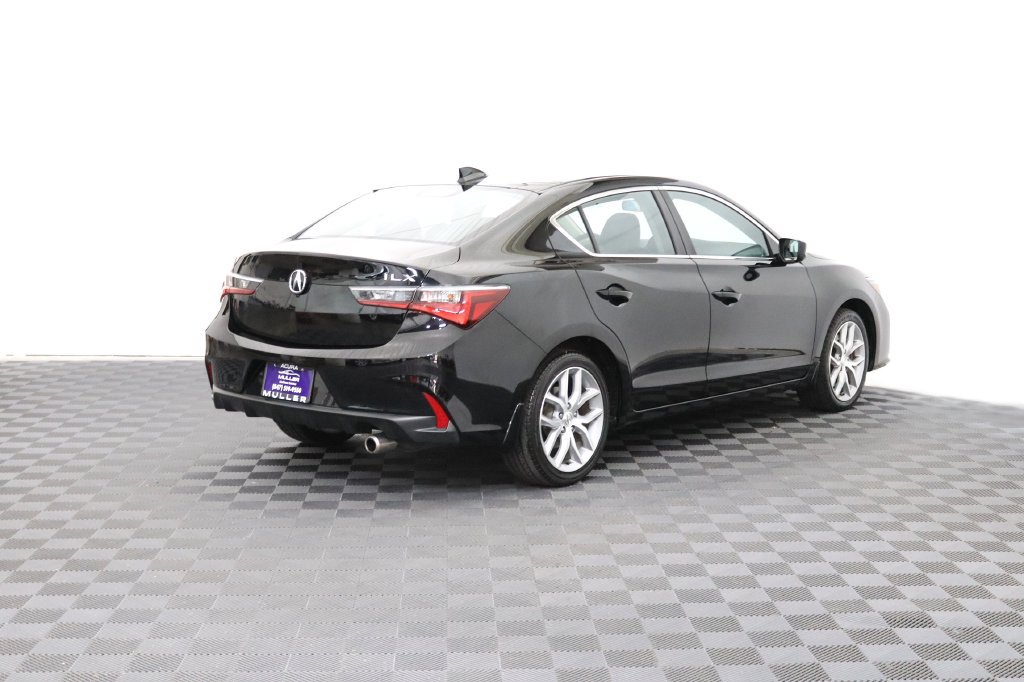 Used 2019 Acura ILX FWD image 9