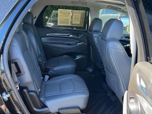 Used 2019 Buick Enclave Premium w/ Experience Buick Package FWD image 12