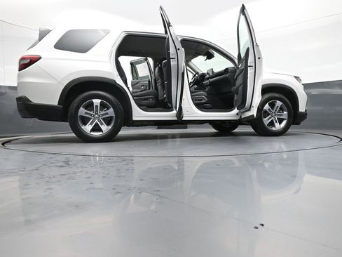 Certified 2023 Honda Pilot EX-L image 49