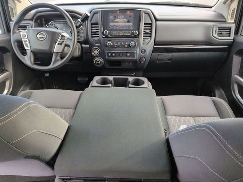 Used 2024 Nissan Titan SV w/ Accessory Utility Package image 15