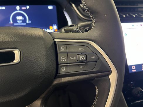 Used 2023 Jeep Grand Cherokee Limited w/ Trailer Tow Prep Group (B) image 14