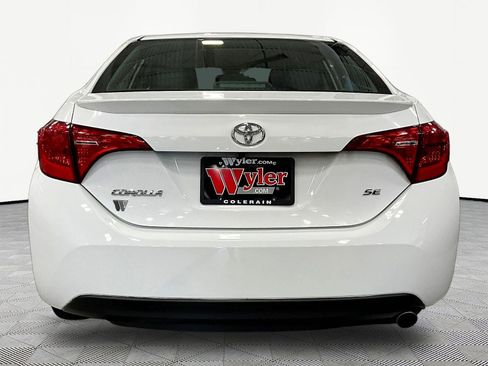 Used 2017 Toyota Corolla SE w/ Carpet Mat Package (TMS) FWD image 5