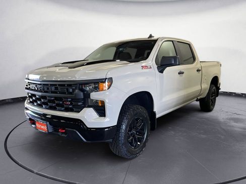 New 2026 Chevrolet Silverado 1500 Custom Trail Boss AWD/4WD image 3