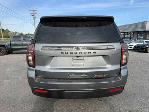 Used 2022 Chevrolet Suburban RST w/ Luxury Package image 9