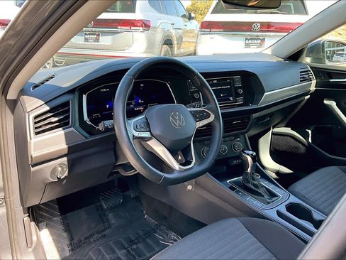 Certified 2024 Volkswagen Jetta S image 18