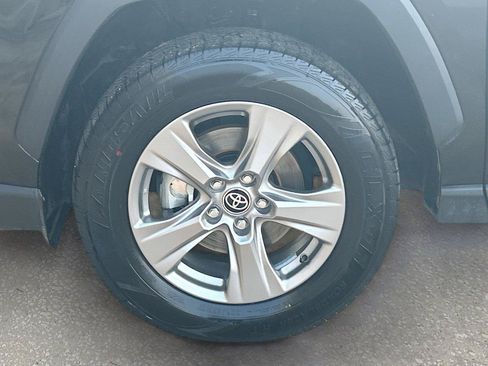 Used 2024 Toyota RAV4 XLE AWD/4WD image 42