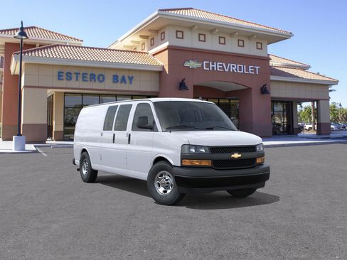 New 2025 Chevrolet Express 3500 Extended w/ Driver Convenience Package image 25