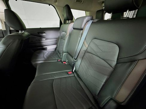 New 2025 Nissan Pathfinder Platinum w/ Cargo Package image 24