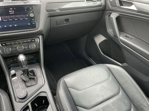 Used 2019 Volkswagen Tiguan SEL Premium AWD/4WD image 15