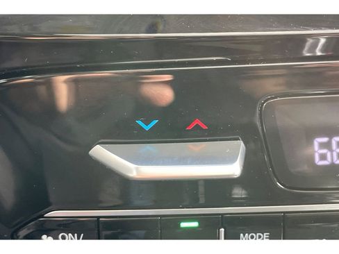 Certified 2025 Acura MDX w/Technology Package image 29