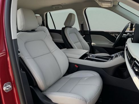 New 2026 Lincoln Aviator 2WD image 26