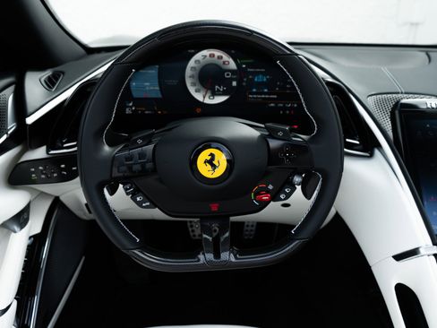 Used 2025 Ferrari Roma Spider image 11