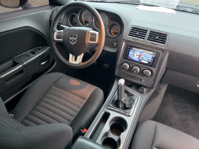 Used 2013 Dodge Challenger R/T RWD image 30