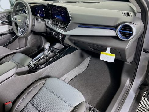 New 2026 Chevrolet Trax LT w/ Driver Confidence Package image 27