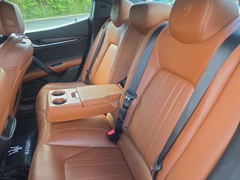 Used 2016 Maserati Ghibli S Q4 AWD/4WD image 30