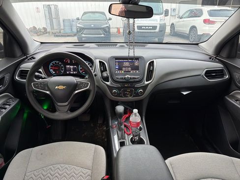 Used 2022 Chevrolet Equinox LS image 5