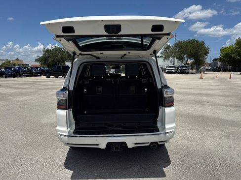 Used 2021 Toyota 4Runner Limited AWD/4WD image 31
