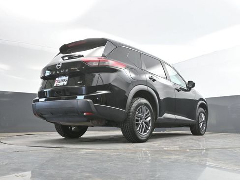 Used 2024 Nissan Rogue S AWD/4WD image 36