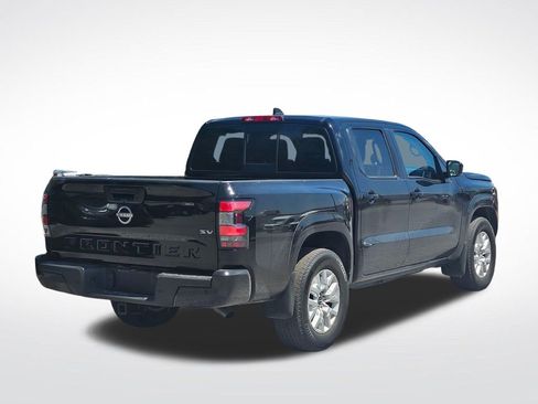 Used 2022 Nissan Frontier SV w/ SV Premium Package RWD image 9