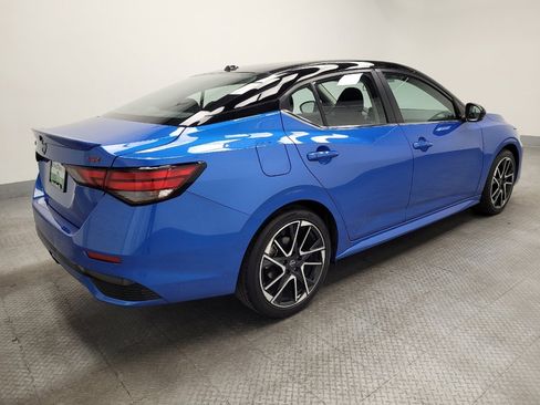 Used 2025 Nissan Sentra SR image 10