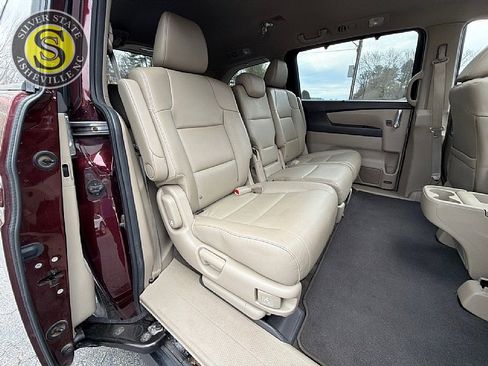 Used 2017 Honda Odyssey EX-L image 19