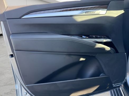 Used 2025 Cadillac Escalade Sport Platinum AWD/4WD image 29
