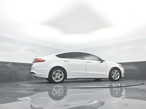 Certified 2018 Ford Fusion SE FWD image 38