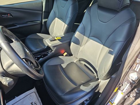 Used 2022 Toyota Prius Limited FWD image 15