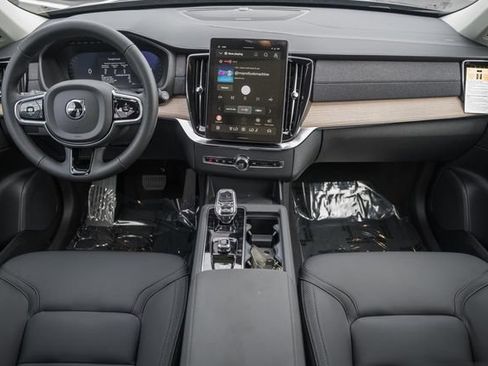 New 2027 Volvo XC90 B6 Plus AWD/4WD image 19