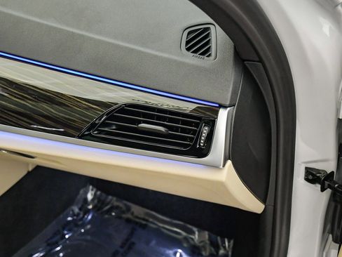 Certified 2023 BMW 530e w/ Convenience Package image 17