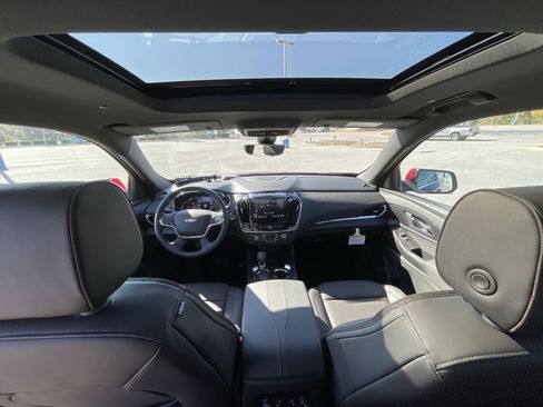 Used 2023 Chevrolet Traverse High Country w/ LPO, Floor Liner Package image 21