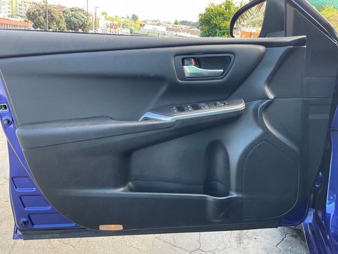 Used 2015 Toyota Camry SE image 22