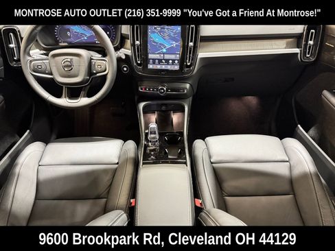 New 2026 Volvo XC40 B5 Ultra w/ Protection Package Premier image 18