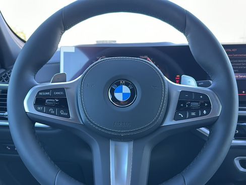 New 2026 BMW X6 xDrive40i w/ Climate Comfort Package image 17
