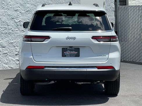 New 2025 Jeep Grand Cherokee L Laredo w/ Luxury Tech Group I image 6