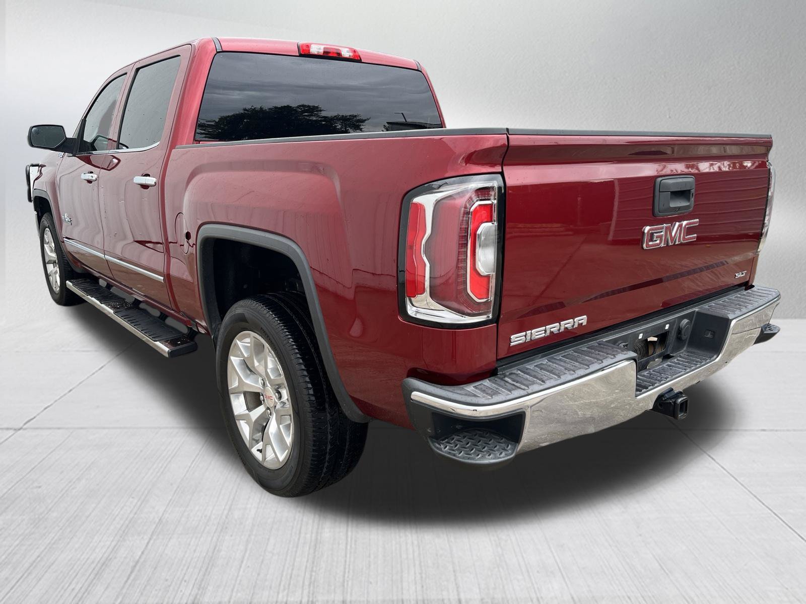 Used 2018 GMC Sierra 1500 SLT w/ Texas SLT Premium Package AWD/4WD image 6